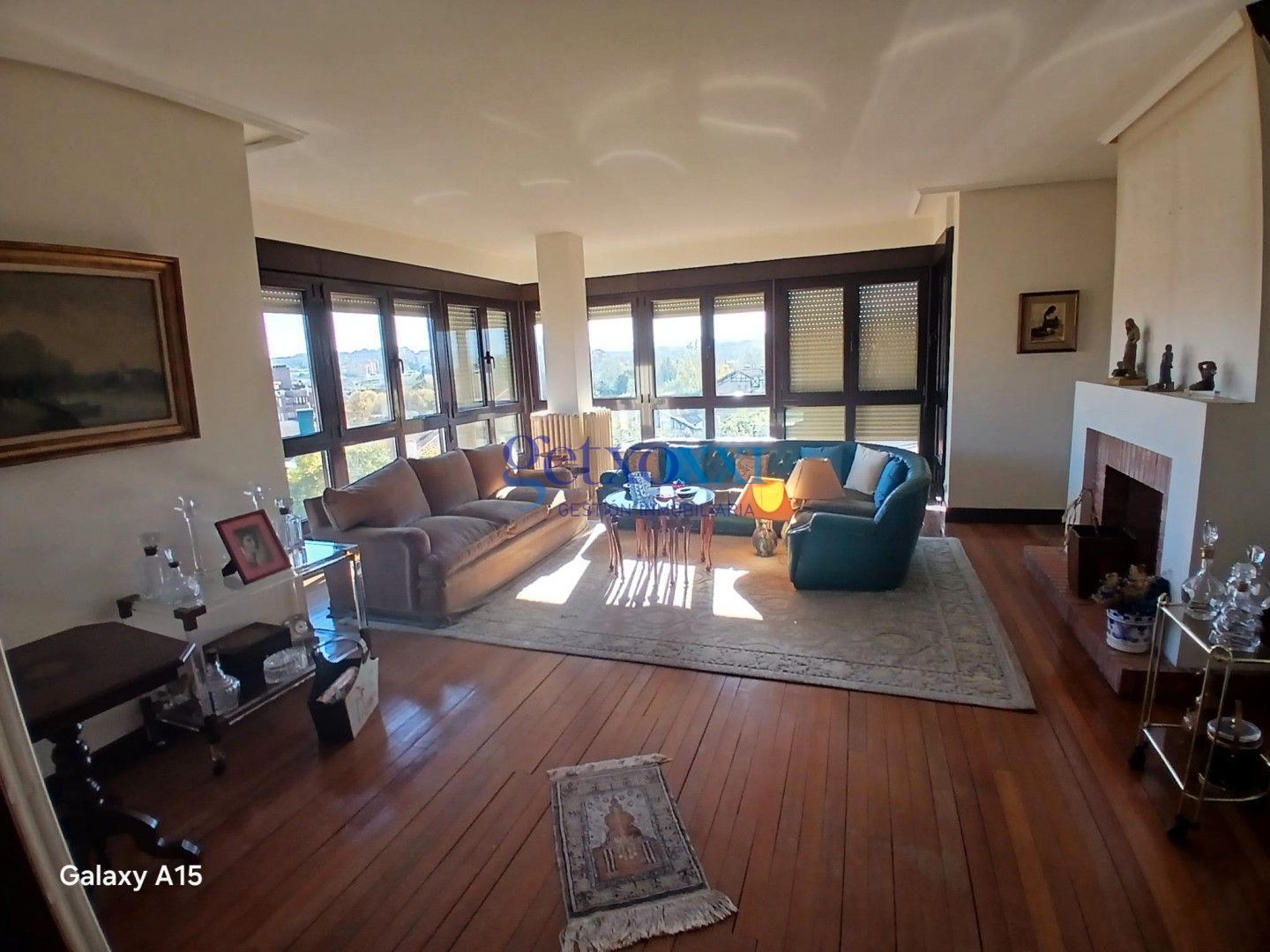 Sala d'estar de Àtic en venda en Getxo  amb Calefacció i Traster