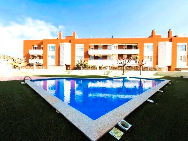 Swimming pool of Flat for sale in Montgat  with Air Conditioner, Heating and Terrace