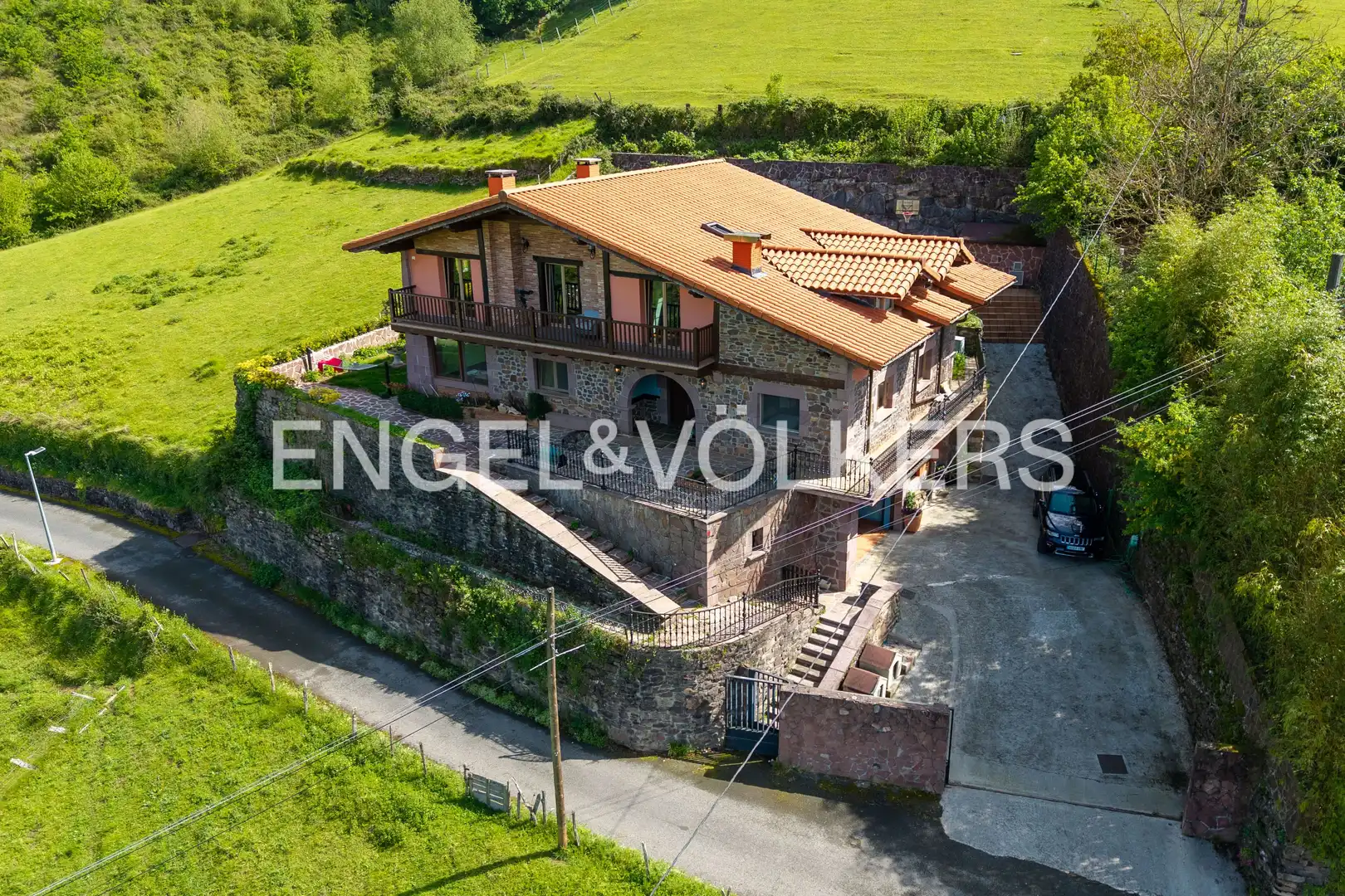 Vista exterior de Casa o chalet en venta en Elduain con Calefacción, Jardín privado y Terraza