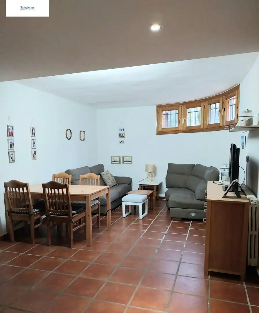 Sala de estar de Casa adosada en venta en Albacete con Aire acondicionado, Calefacción y Jardín privado