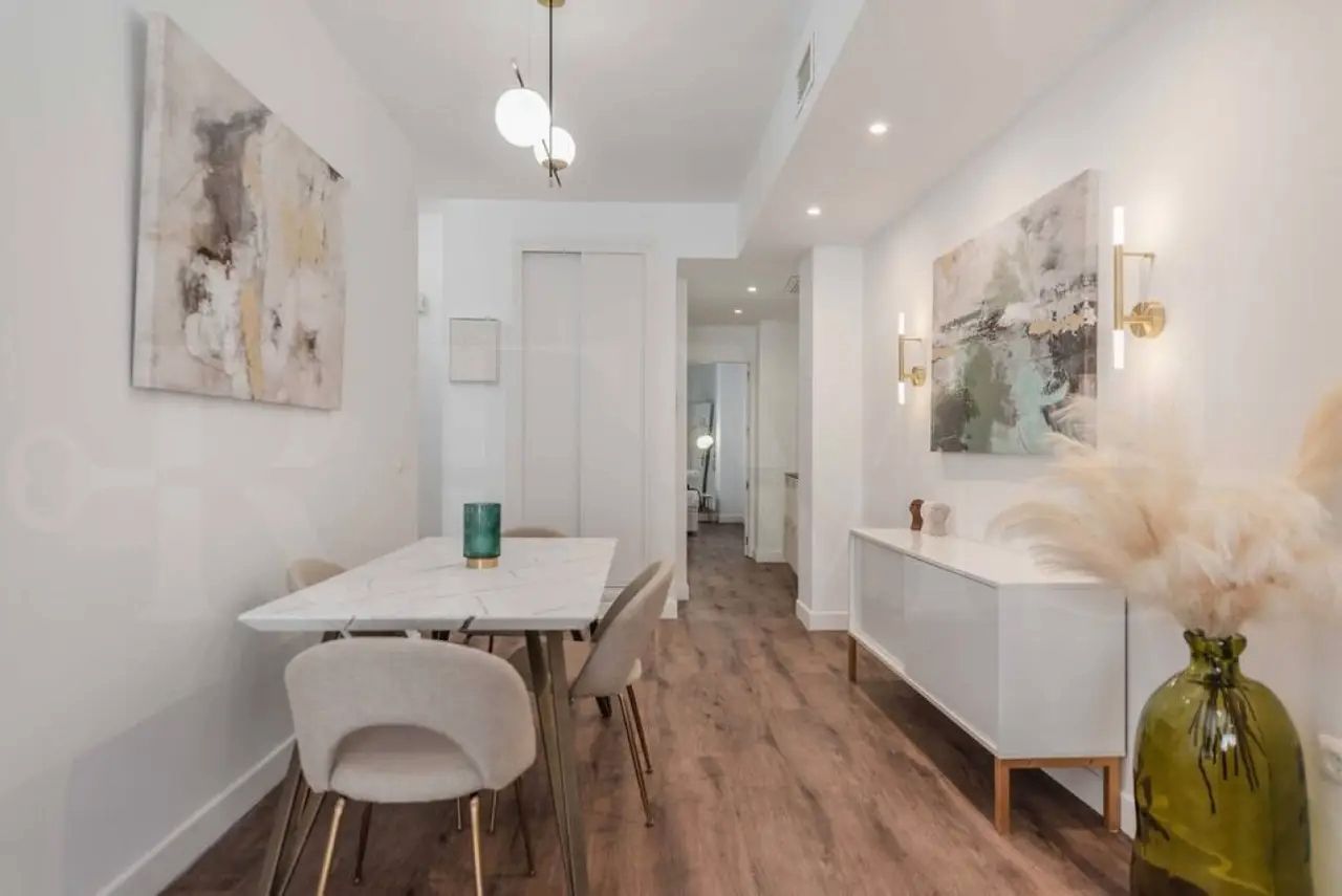 Dining room of Flat for sale in Málaga Capital  with Air Conditioner, Terrace and Furnished