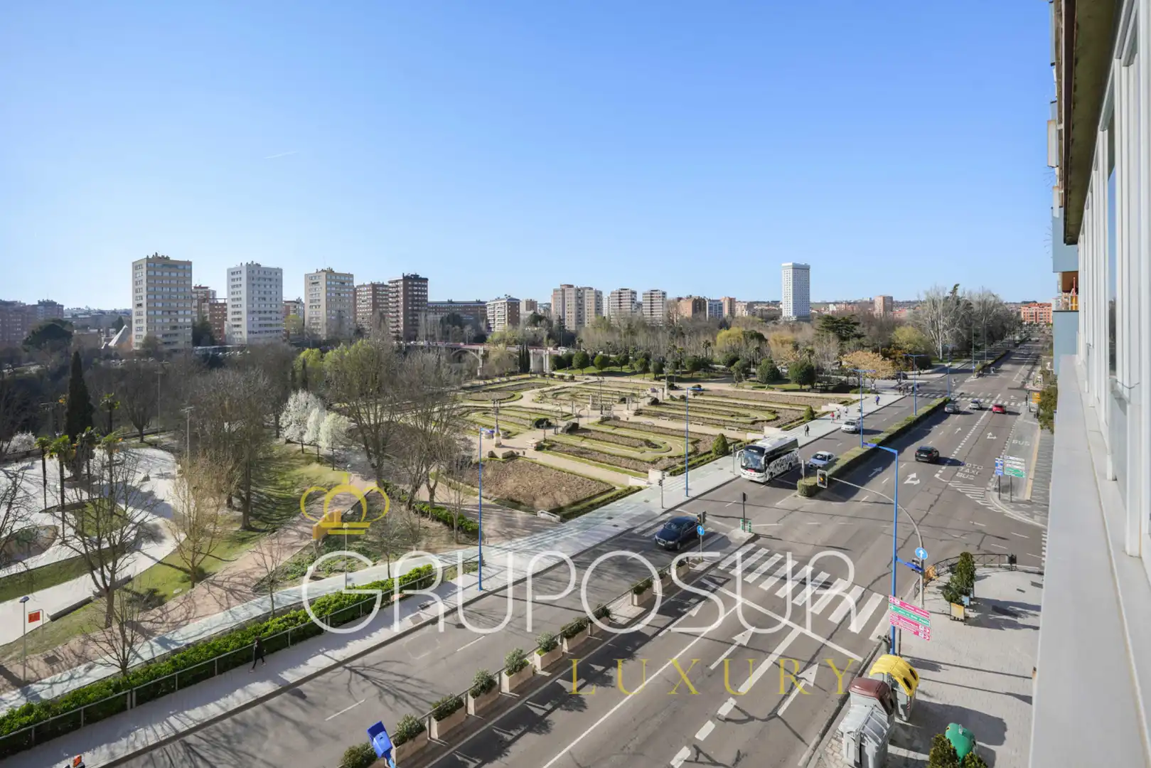 Vista exterior de Pis en venda en Valladolid amb Calefacció, Parquet i Terrassa