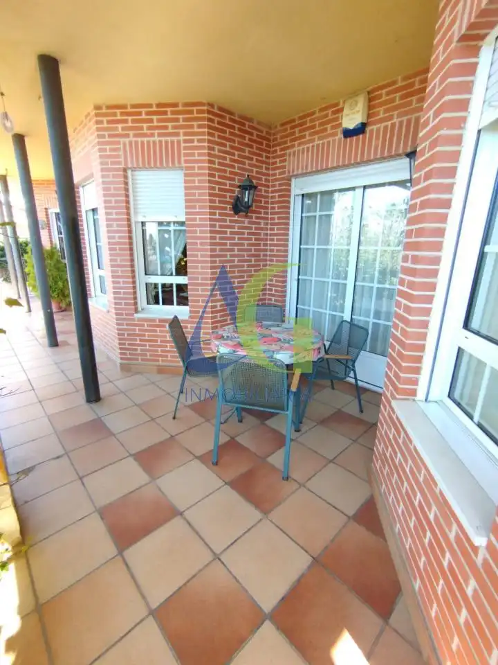 Terrace of Houses for sale in Villaquilambre  with Heating and Private garden