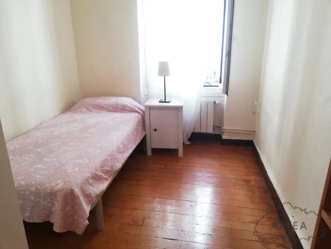 Habitación de Piso de alquiler en Bilbao  con Calefacción, Horno y Lavadora