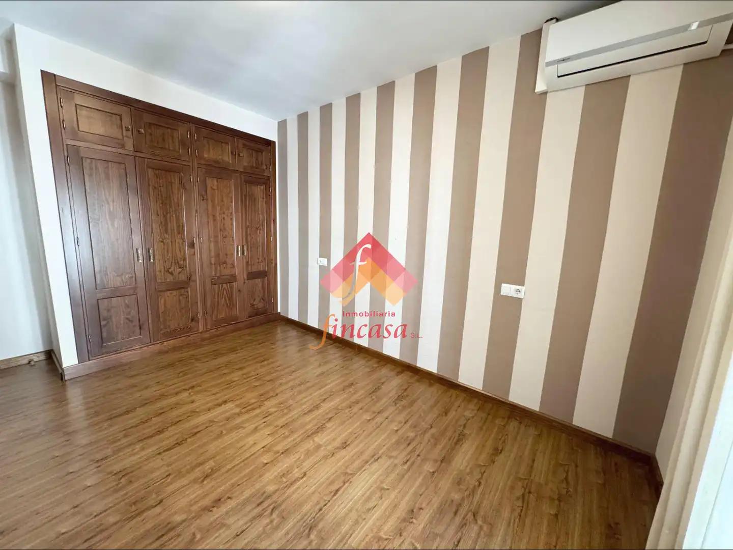 Habitación de Casa o chalet de alquiler en Ronda con Parquet, Terraza y Amueblado