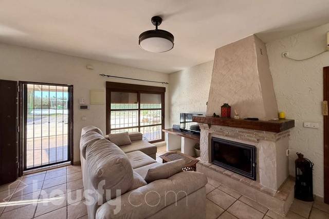 Casa-chalet en Alquiler en Paraje Los Cirilos, . en Miranda