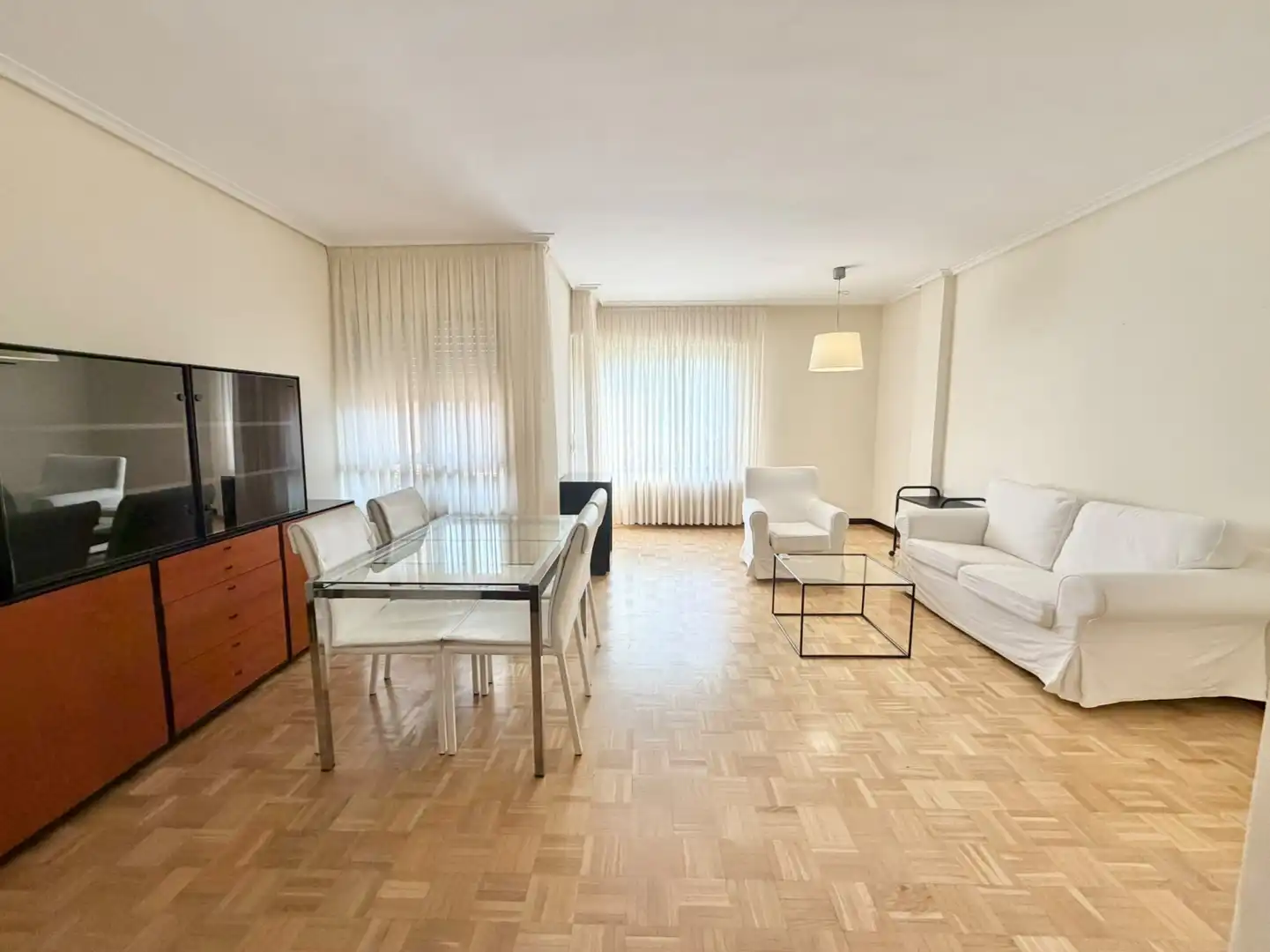 Living room of Flat for rent in  Logroño  with Heating, Terrace and Swimming Pool