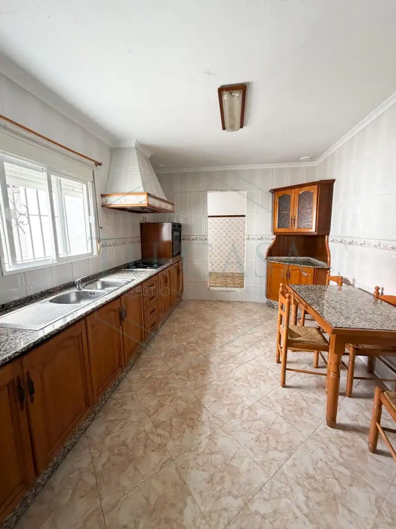 Cocina de Casa o chalet en venta en Chiclana de la Frontera con Terraza
