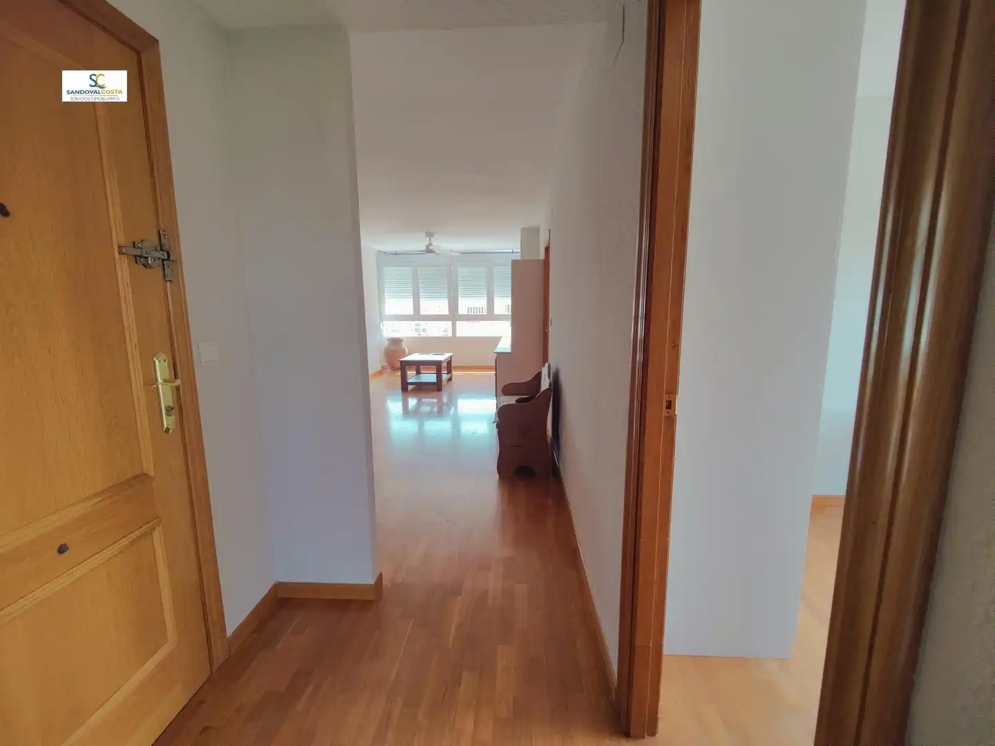 Piso de alquiler en Alicante / Alacant con Parquet y Piscina comunitaria