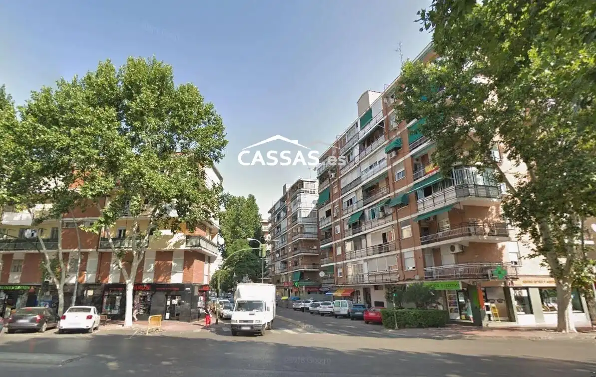 Vista exterior de Pis en venda en Alcalá de Henares