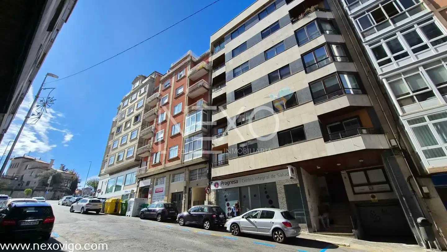 Vista exterior de Piso en venta en Vigo  con Calefacción, Trastero y Amueblado
