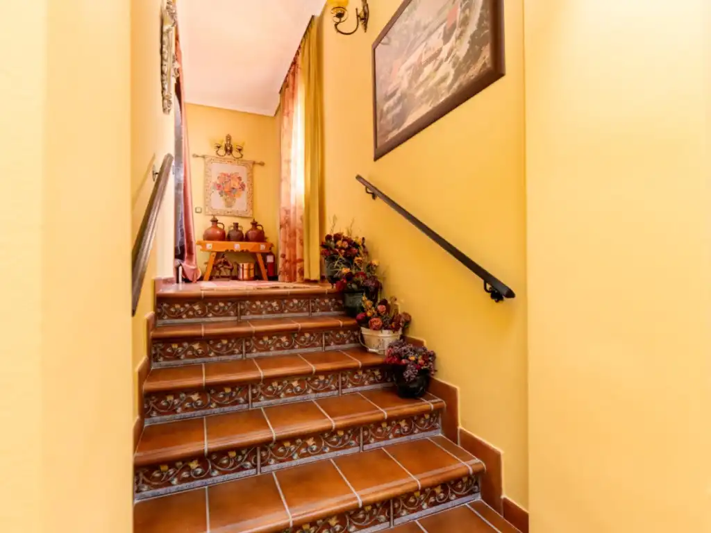 Casa o chalet en venta en Espinoso del Rey con Terraza, Piscina y Amueblado