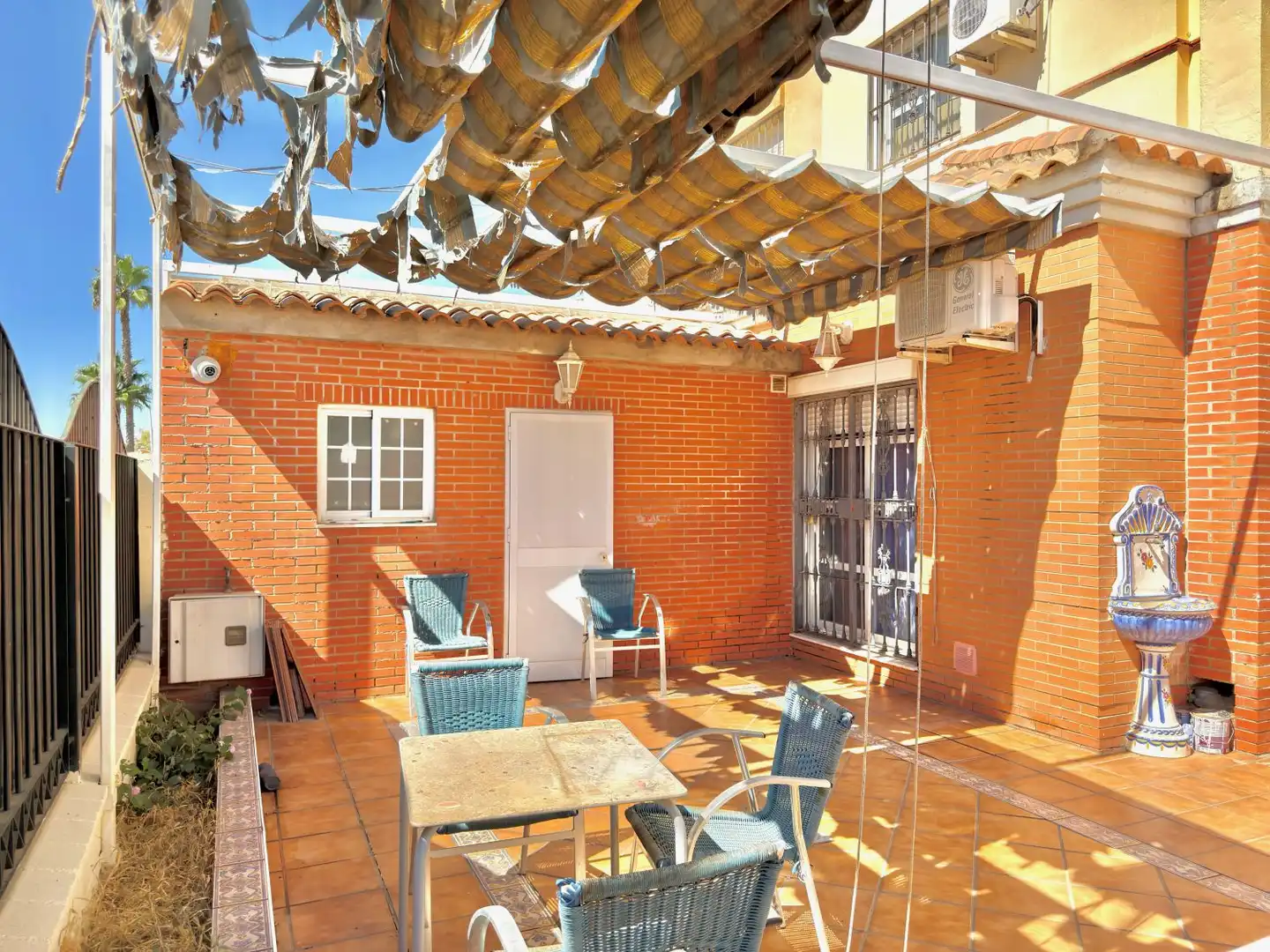 Terrace of Houses for sale in Gines, Sevilla