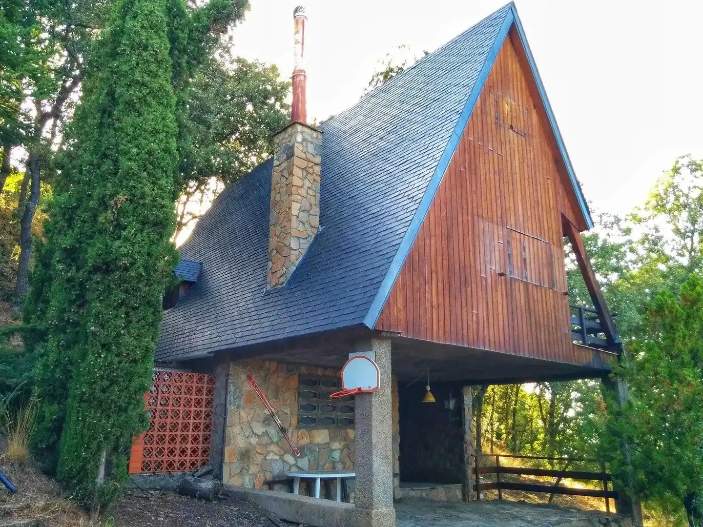 Vista exterior de Casa o chalet en venta en Güéjar Sierra con Calefacción, Jardín privado y Terraza