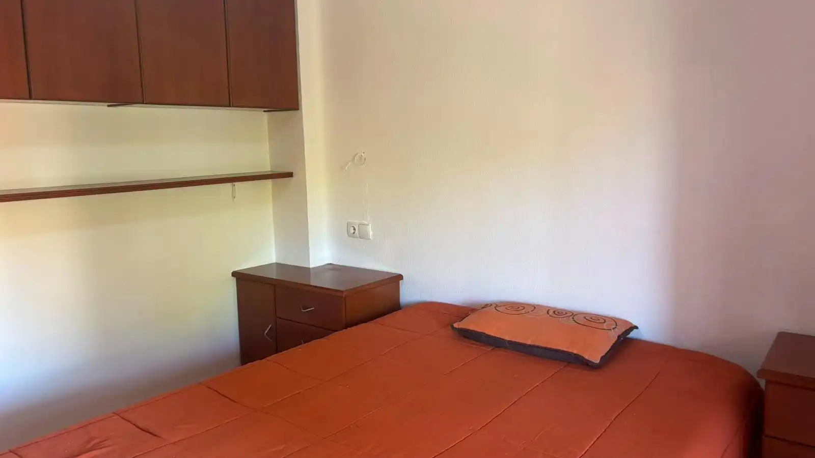 Bedroom of Flat for sale in Sevilla  with Air Conditioner, Terrace and Furnished