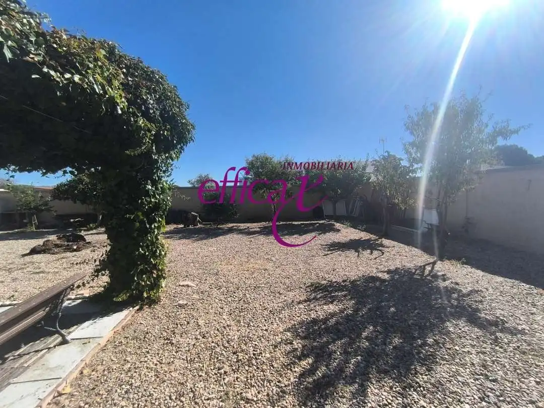 Residencial en venda en Novés