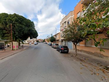 Piso en venta en Calle Archena