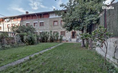 Exterior view of Single-family semi-detached for sale in Vitoria - Gasteiz  with Balcony