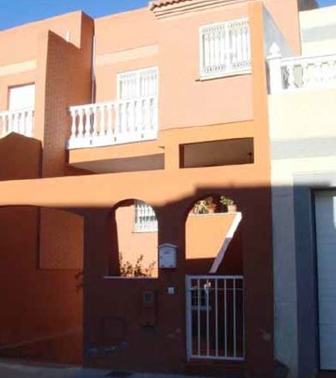 Foto 2 de Casa adosada en venda a Rosales, Costacabana - Loma Cabrera, Almería Capital
