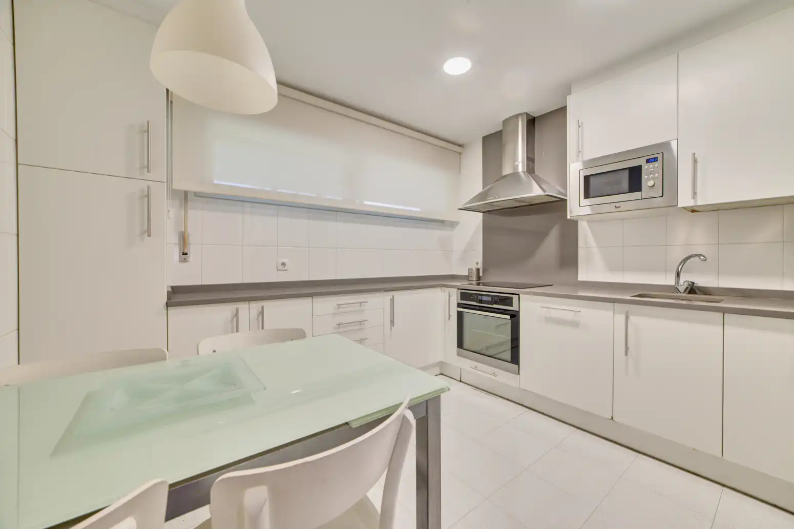 Cocina de Piso de alquiler en  Pamplona / Iruña con Calefacción, Parquet y Trastero