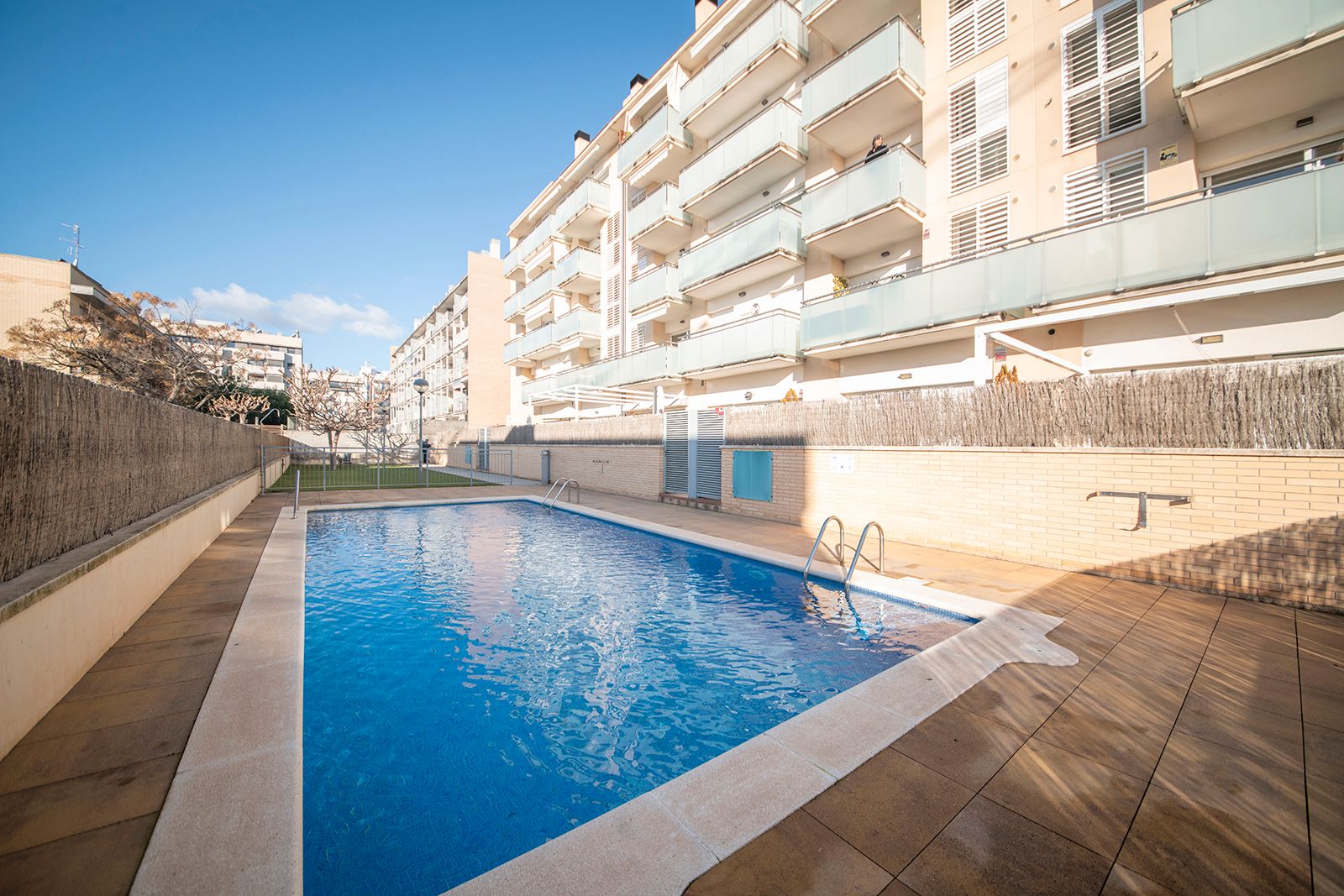 Swimming pool of Flat for sale in Vilafranca del Penedès  with Air Conditioner, Heating and Parquet flooring