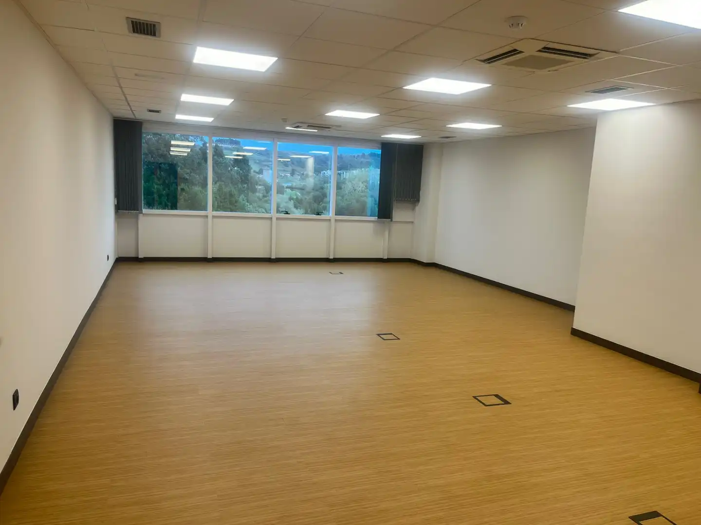 Büro mit Aufzug zur Miete in Landabarri Bidea 1, imagen 2