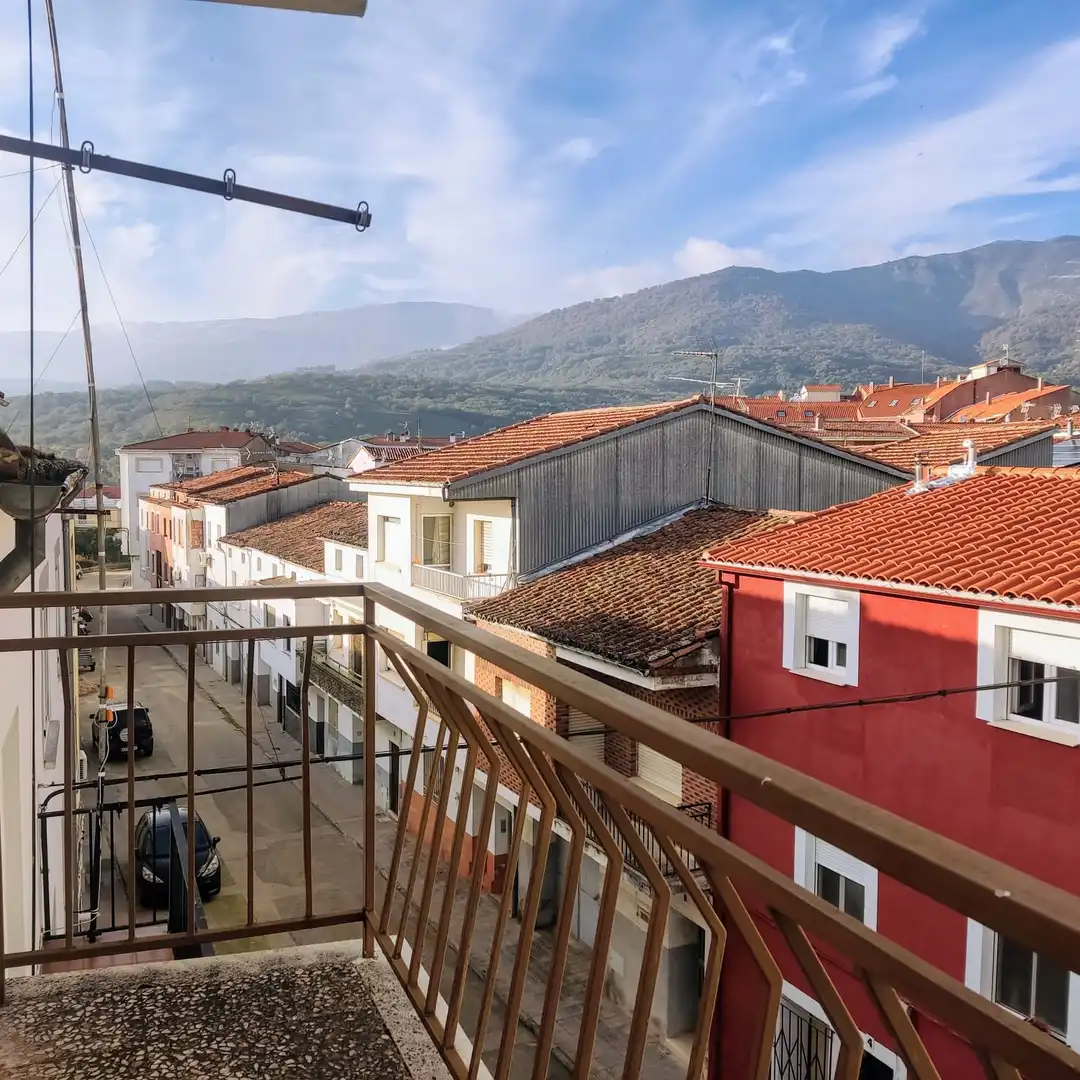 Vista exterior de Piso en venta en Jarandilla de la Vera con Amueblado