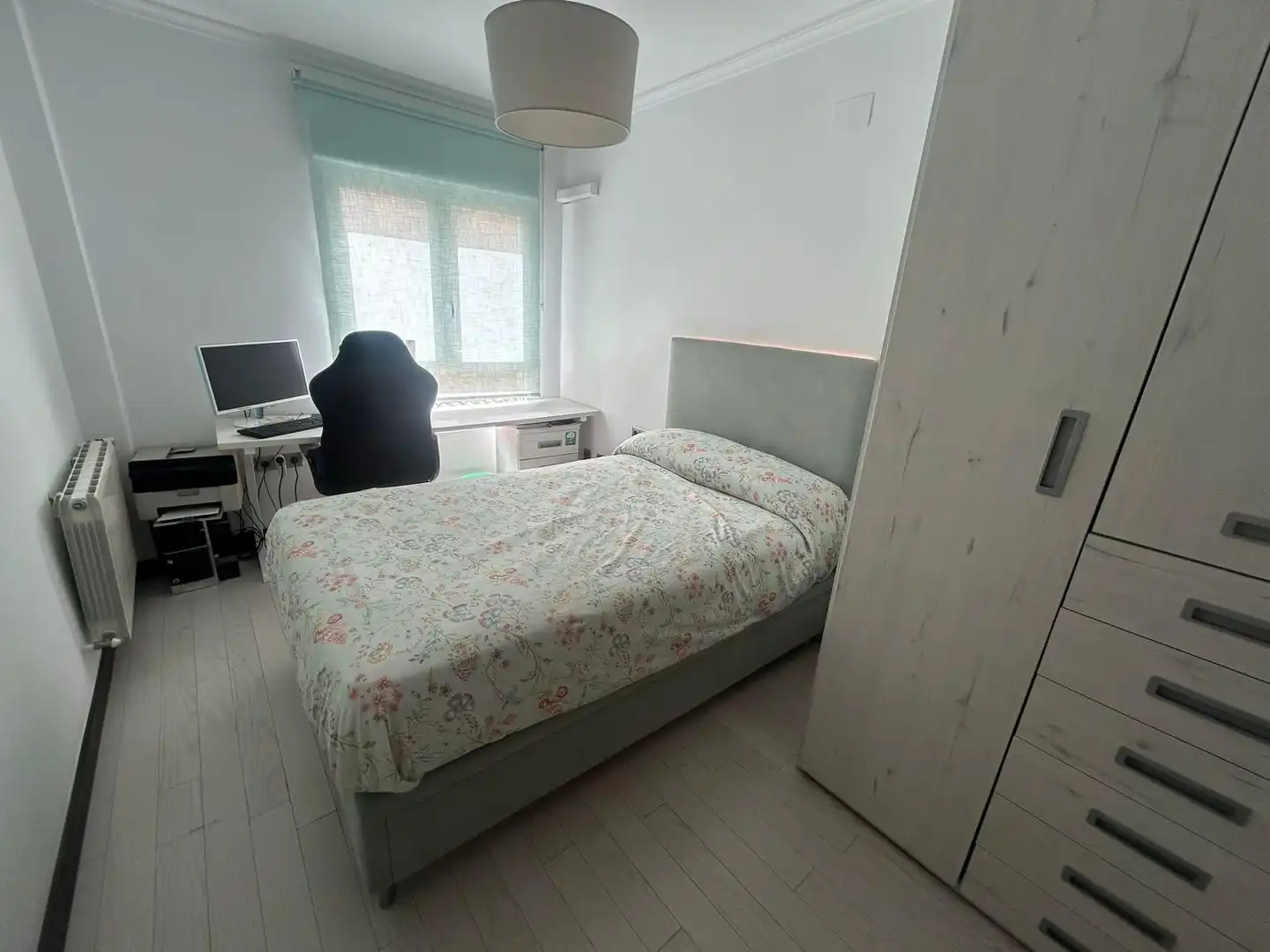 Habitación de Apartamento en venta en Yecla con Calefacción, Trastero y Amueblado