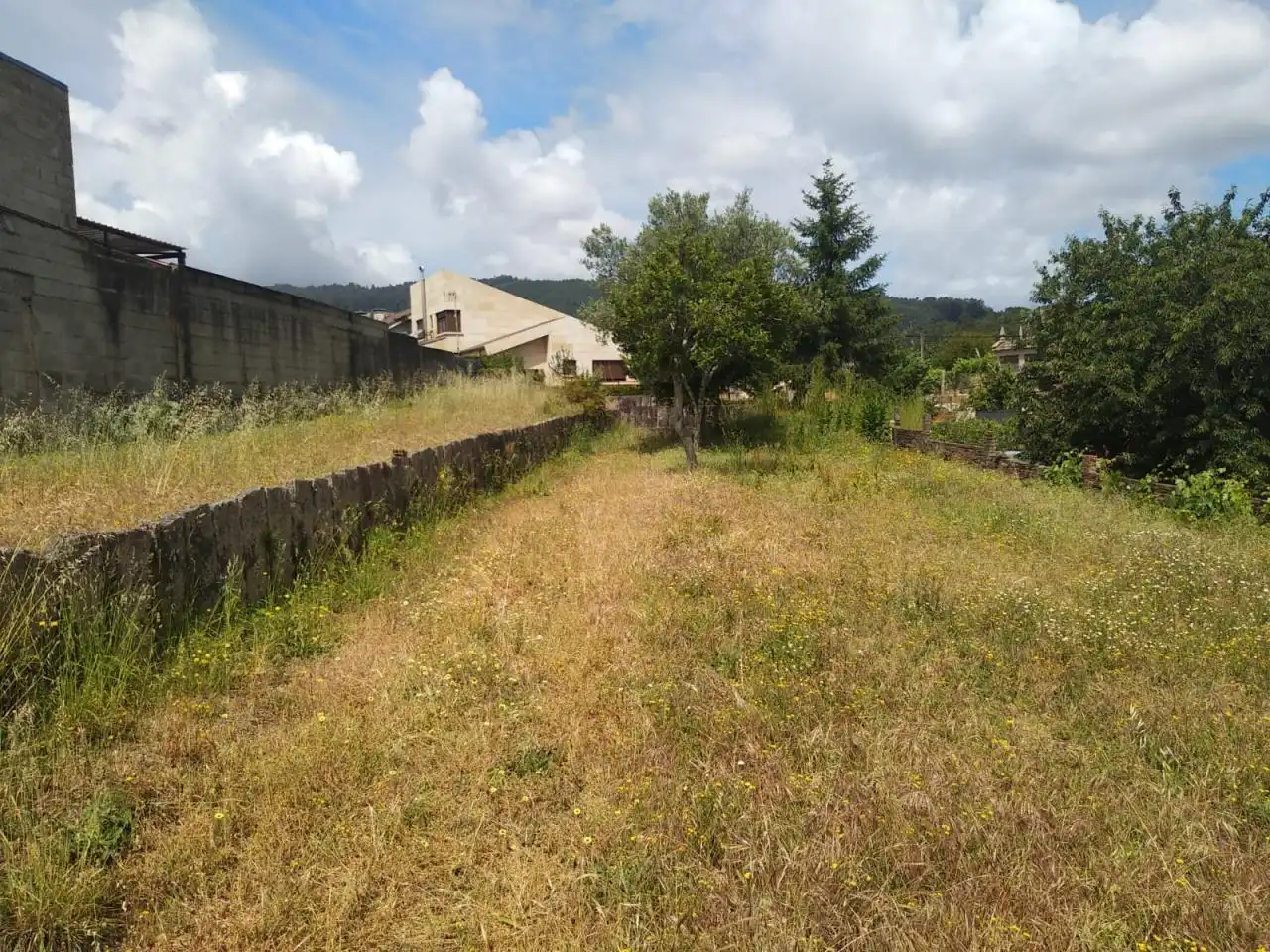 Terreny residencial en venda a Mos