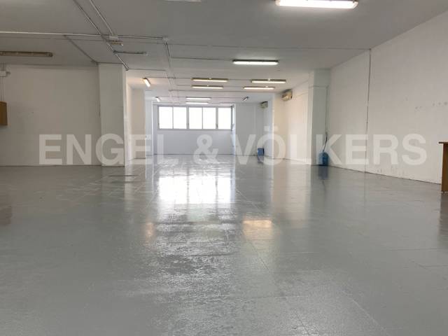 Nave industrial en Alquiler en Centre