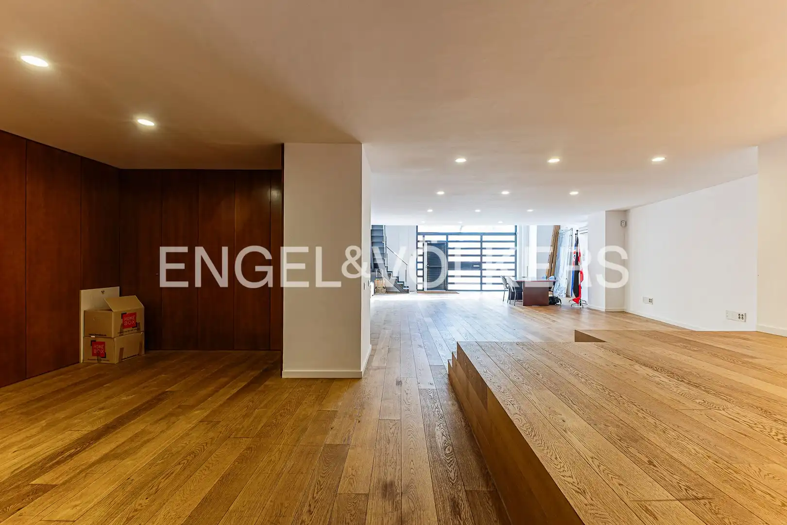 Wohnung zum Verkauf in Barcelona mit Klimaanlage, Heizung und Parkett