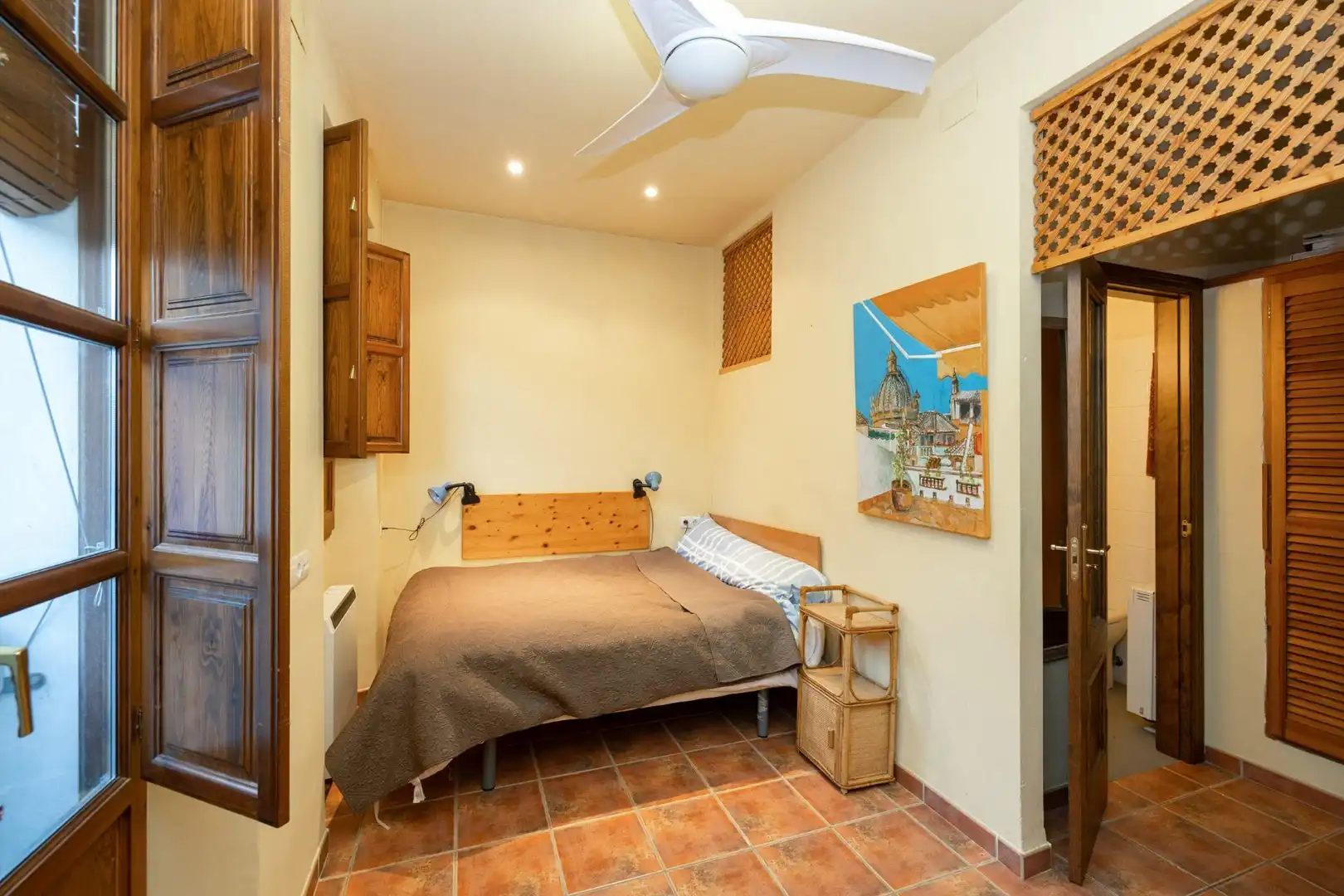 Dormitori de Casa o xalet en venda en Granada amb Aire condicionat, Terrassa i Moblat
