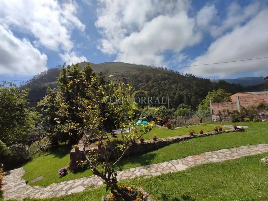 Terrenys i solars en venda a Caravia  Alta
