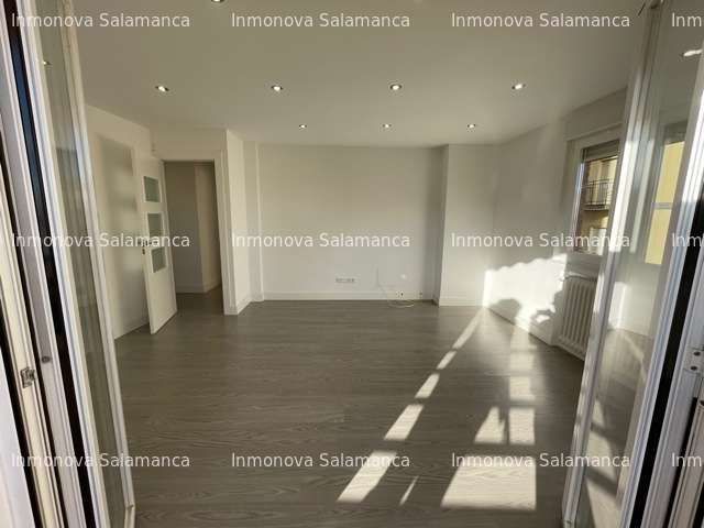 Sala d'estar de Pis de lloguer en Salamanca Capital amb Calefacció, Moblat i Forn