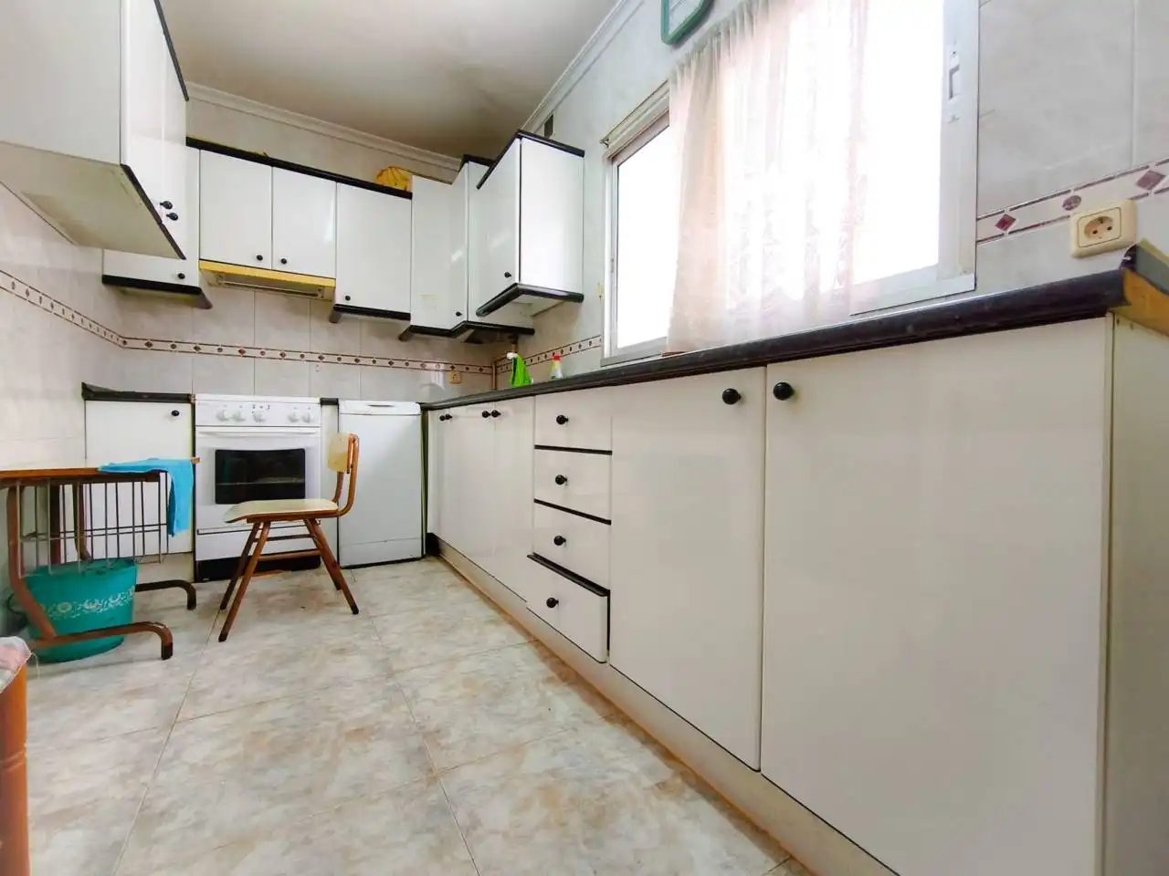 Kitchen of Houses for sale in Burgos  with Heating