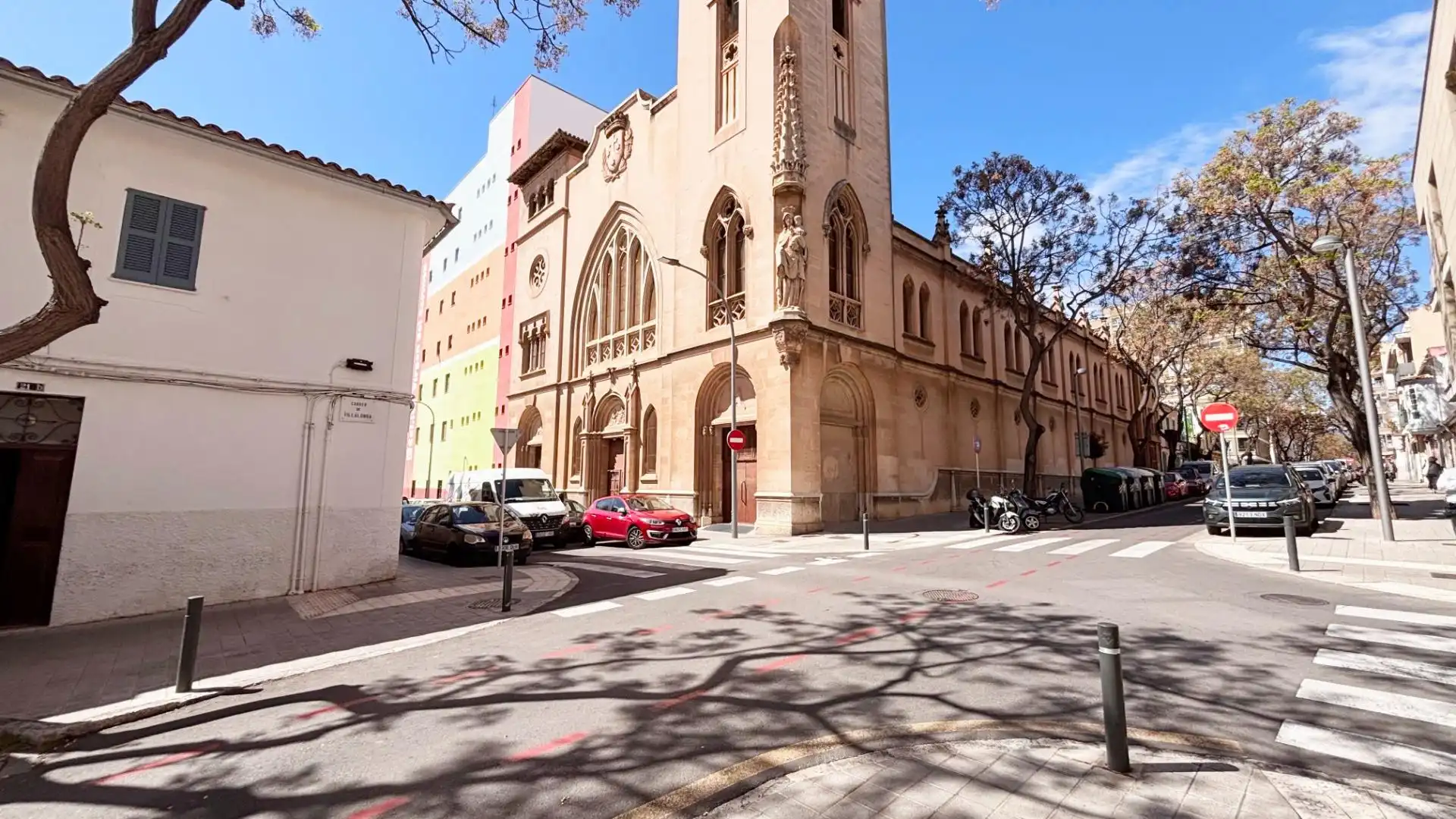 Pis amb terrassa en venda a Calle COLUBI