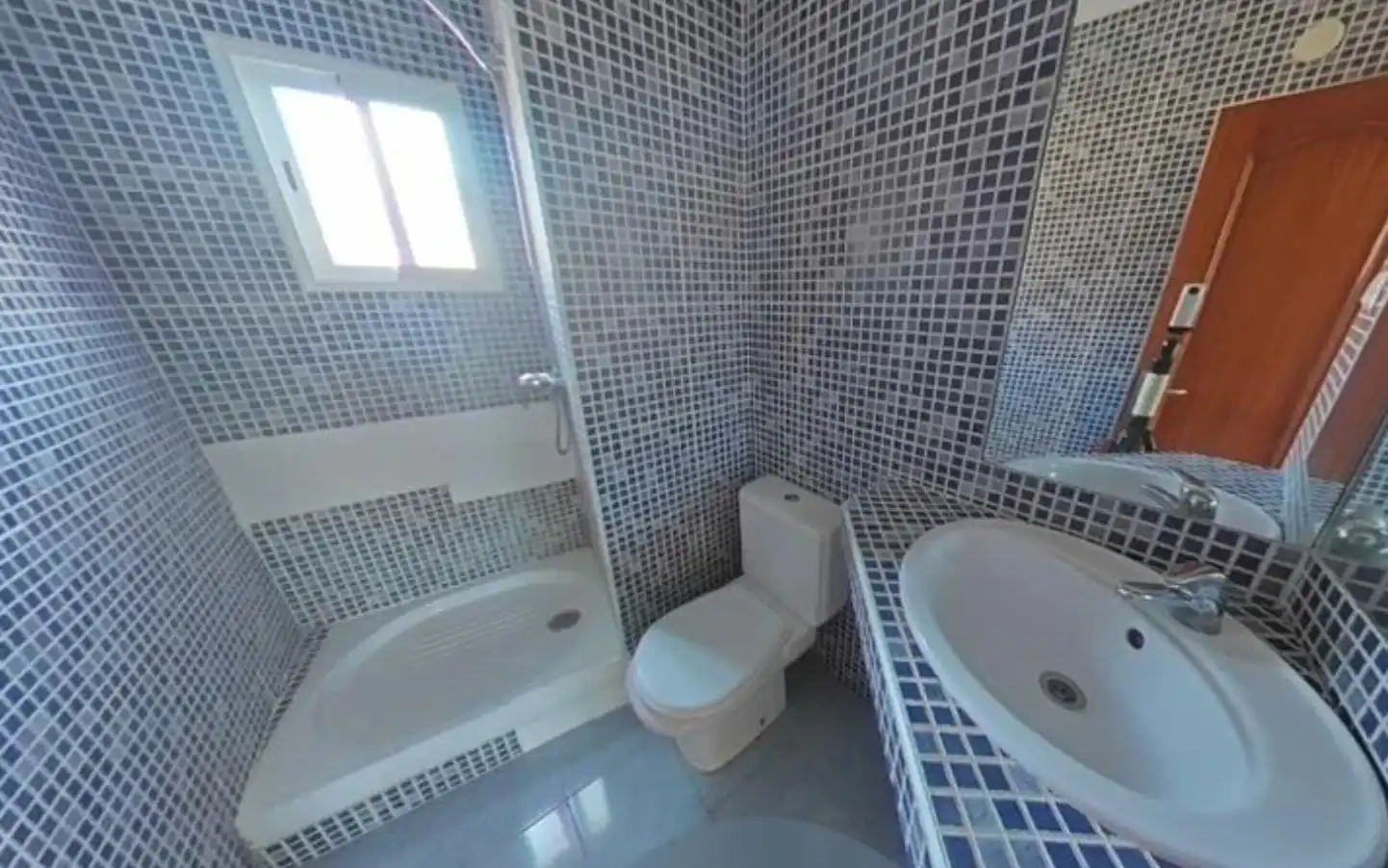 Bathroom of Flat for sale in Castelldefels  with Balcony