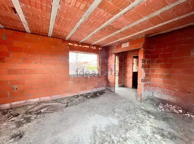 Edificio en venta en Herradón de Pinares, Ávila