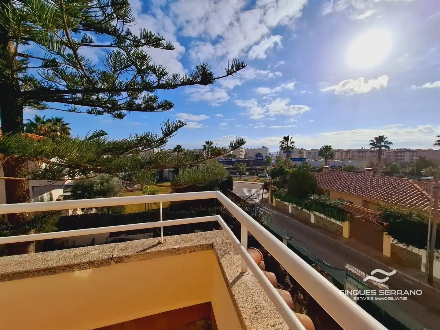 Vista exterior de Casa adosada en venta en Calafell con Calefacción, Terraza y Piscina