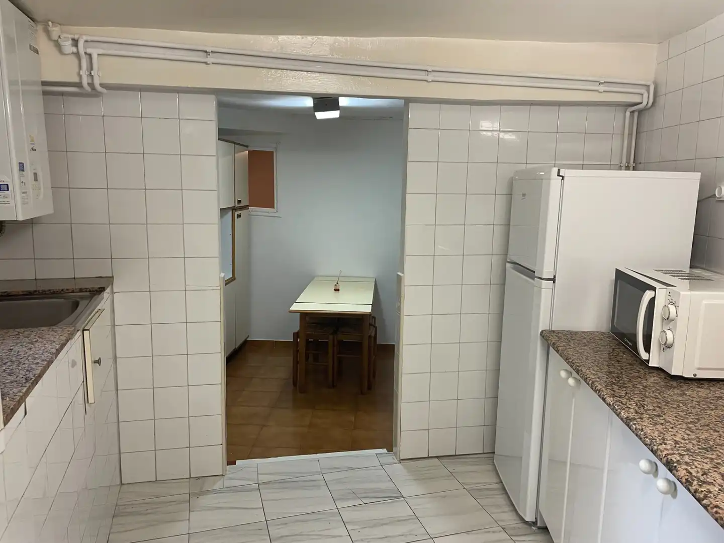 Cuina de Pis en venda en San Vicente de la Barquera amb Calefacció, Moblat i Forn