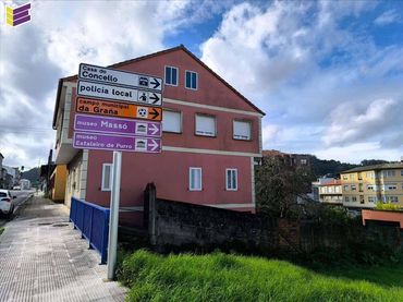 Terreno residencial en venta en Avenida BARCA 7