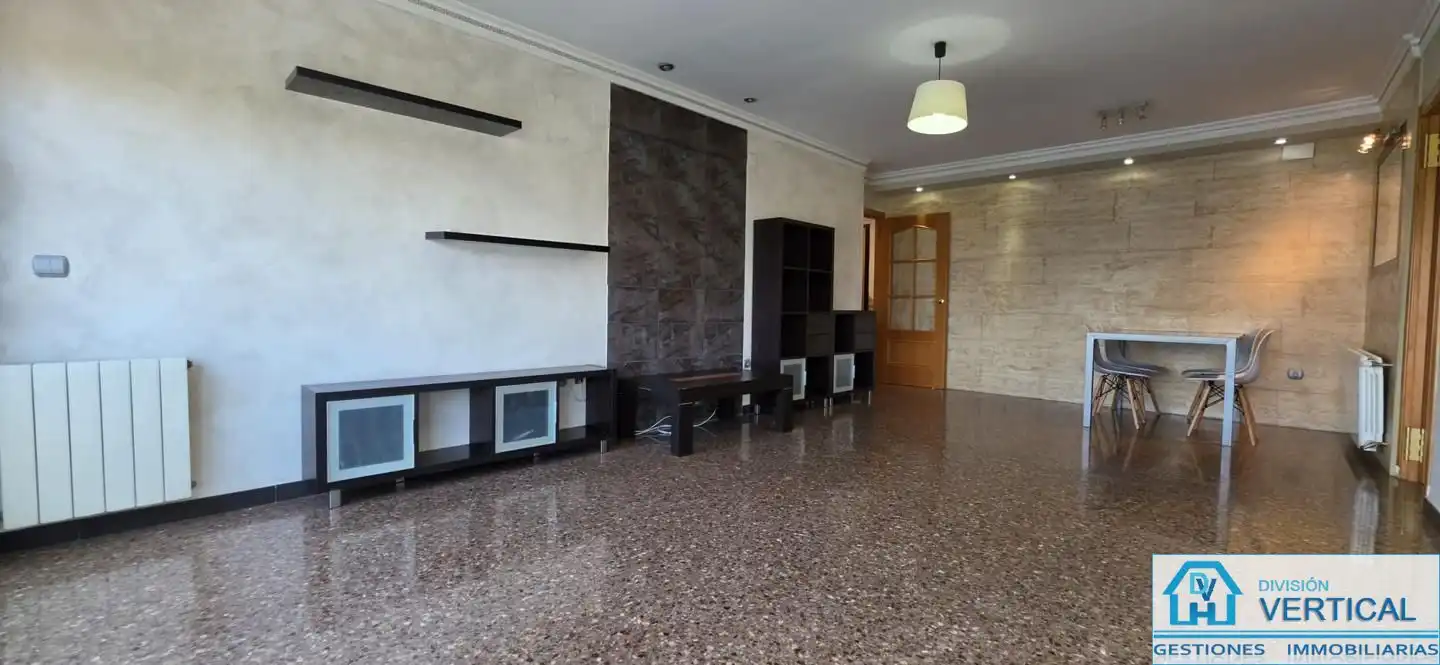 Sala de estar de Piso en venta en Manises con Aire acondicionado, Calefacción y Trastero
