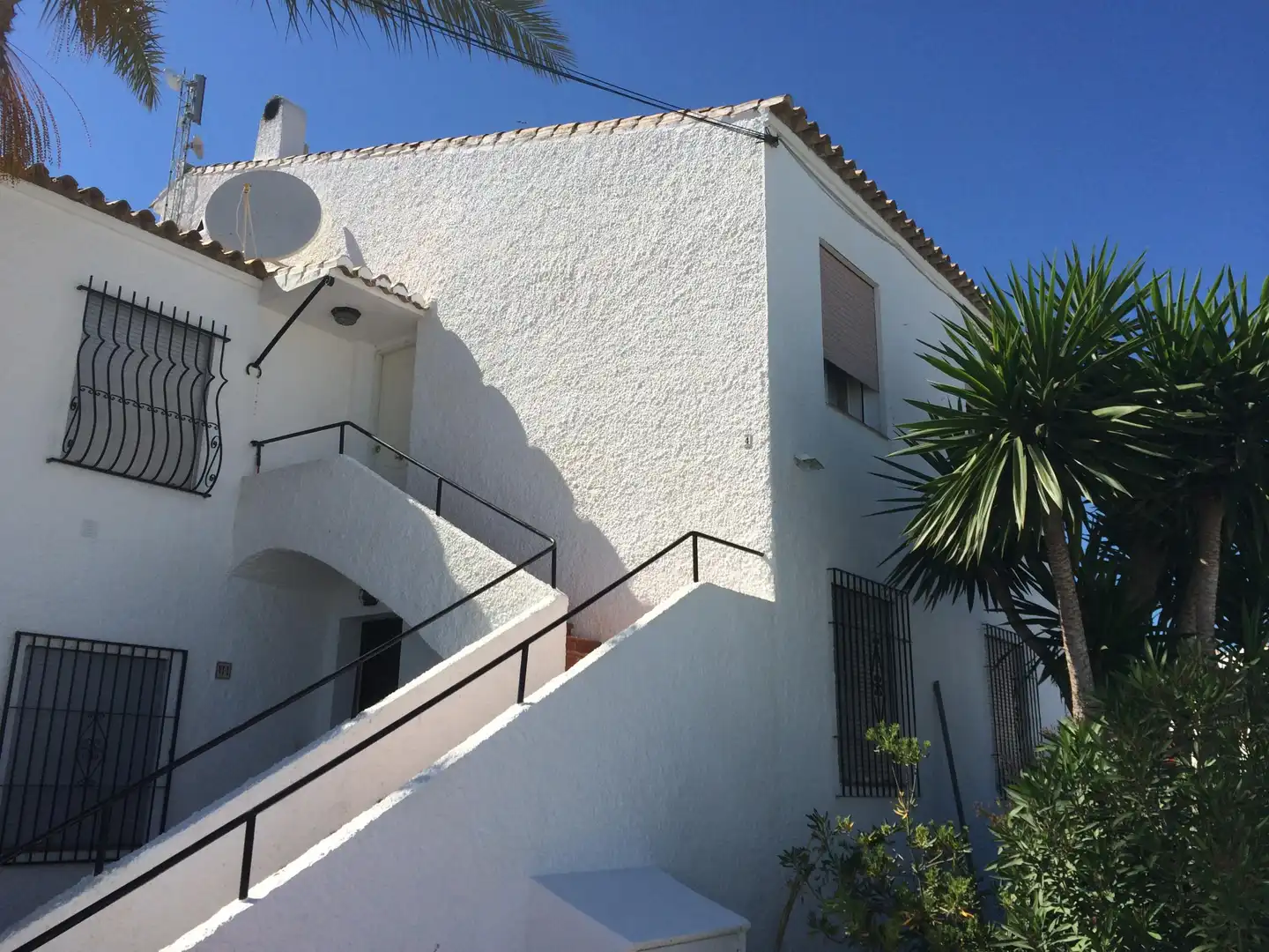 Exterior view of Apartments for sale in Almuñécar  with Air Conditioner, Heating and Terrace