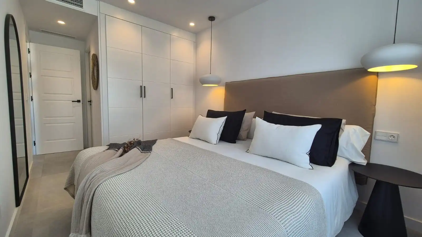 Apartment with pool for sale in Calle de la Cornisa, imagen 29