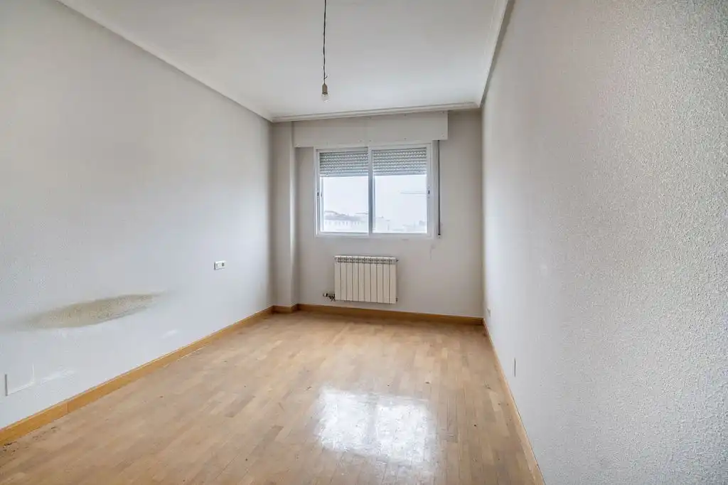 Piso en venta en C/ Esteban Saez de Alvarado, Gamonal - San Bruno - G9