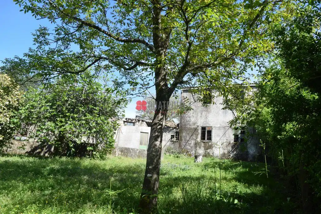 Casa o xalet en venda en Santiago de Compostela  amb Jardí privat