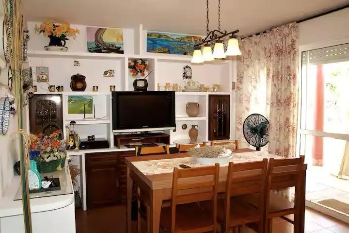 Casa adosada en venta en Calle ARTEMISA, Lepe