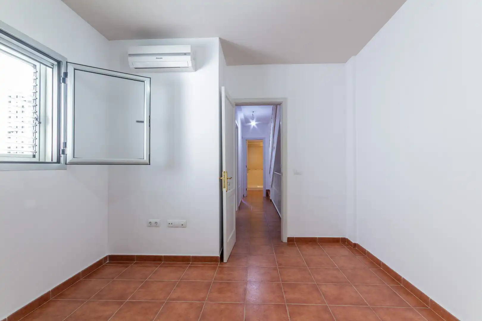 Casa amb terrassa en venda a Calle Amagro, imagen 20