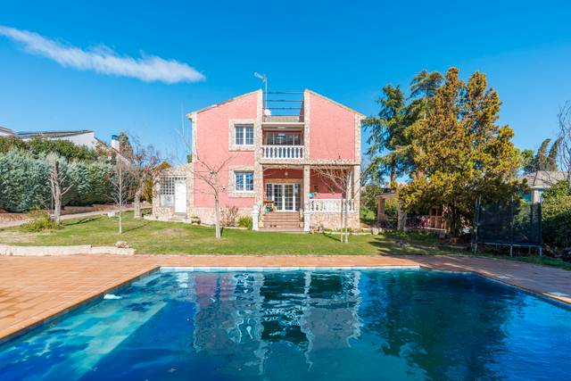 Casa-chalet en Venta en Calle de la Sepiolita en Berrocales de Jarama