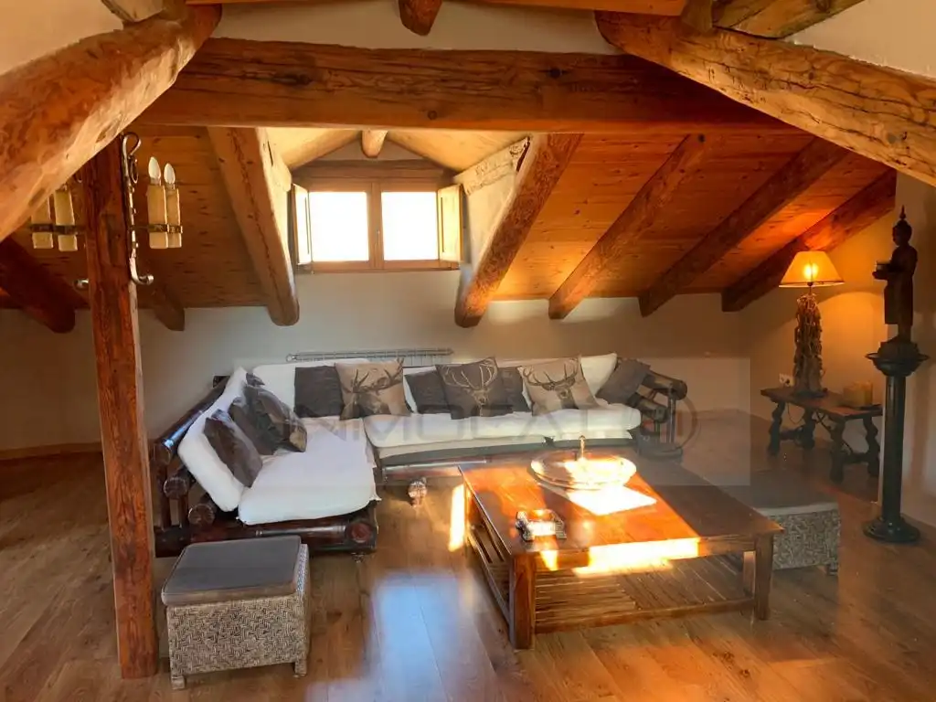 Sala de estar de Casa o chalet en venta en Abella de la Conca con Calefacción, Terraza y Amueblado